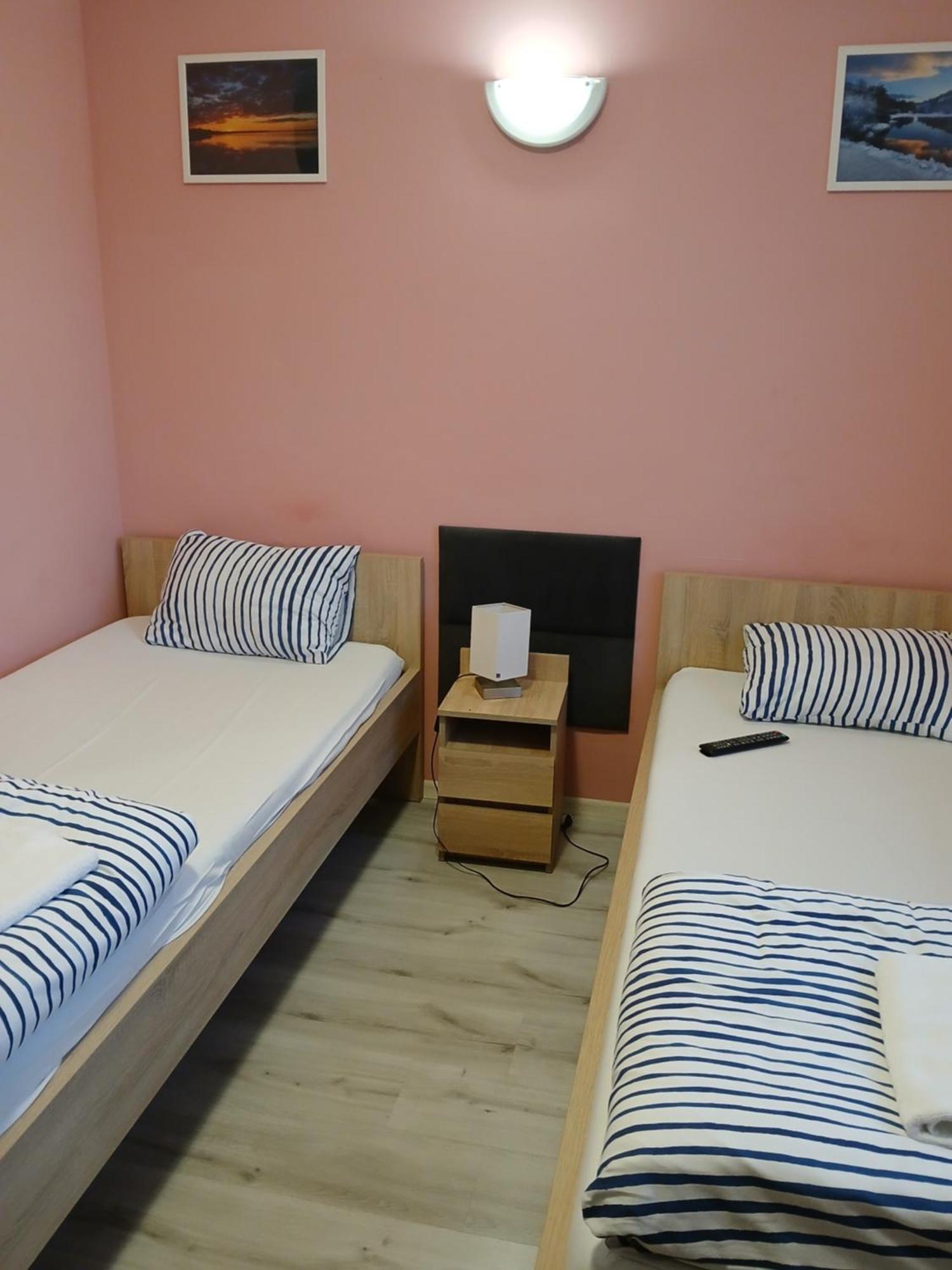 Bed and Breakfast Dom Brama Mazur Острода Екстер'єр фото