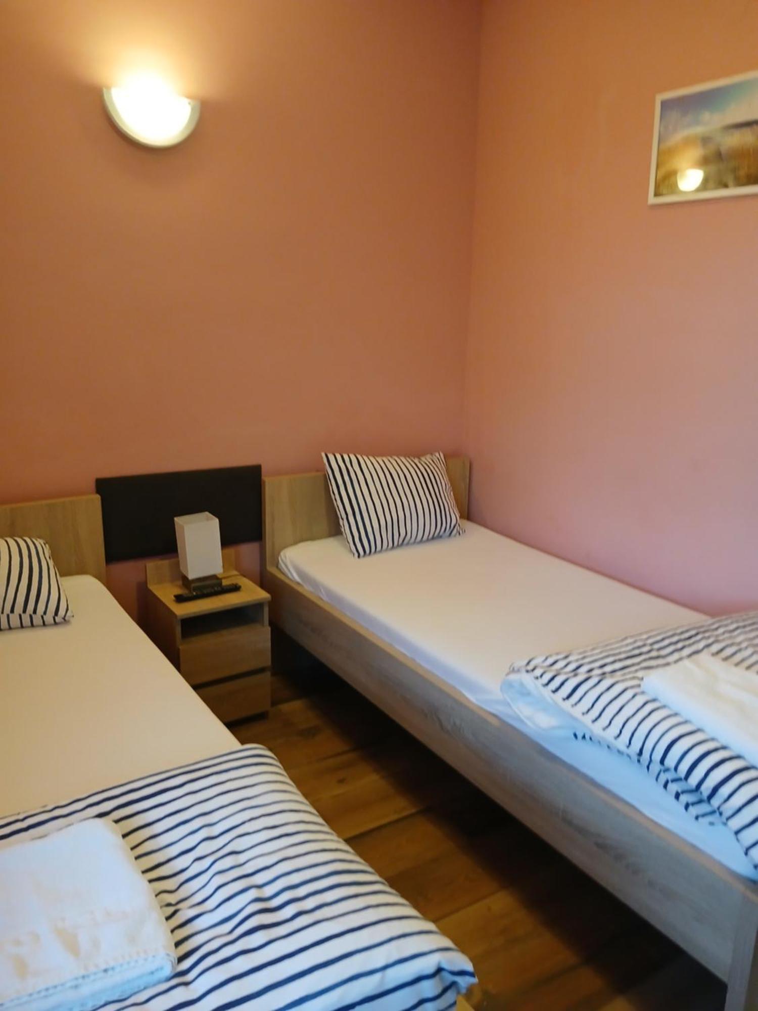 Bed and Breakfast Dom Brama Mazur Острода Екстер'єр фото